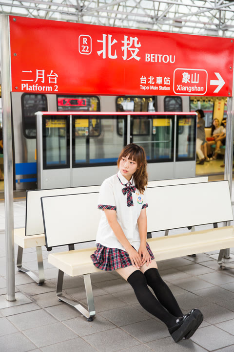 2017-06-11 Cecilia╳史旺基「制服女孩」相簿封面