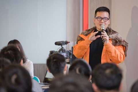 制服女孩 II 簽書見面會